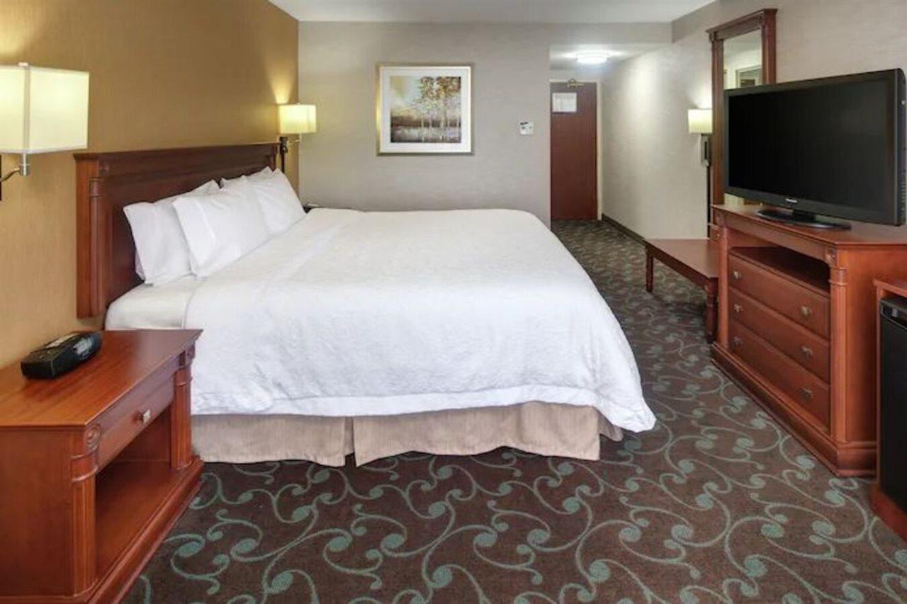 Hampton Inn & Suites By Hilton Toronto Airport Mississauga Exteriér fotografie