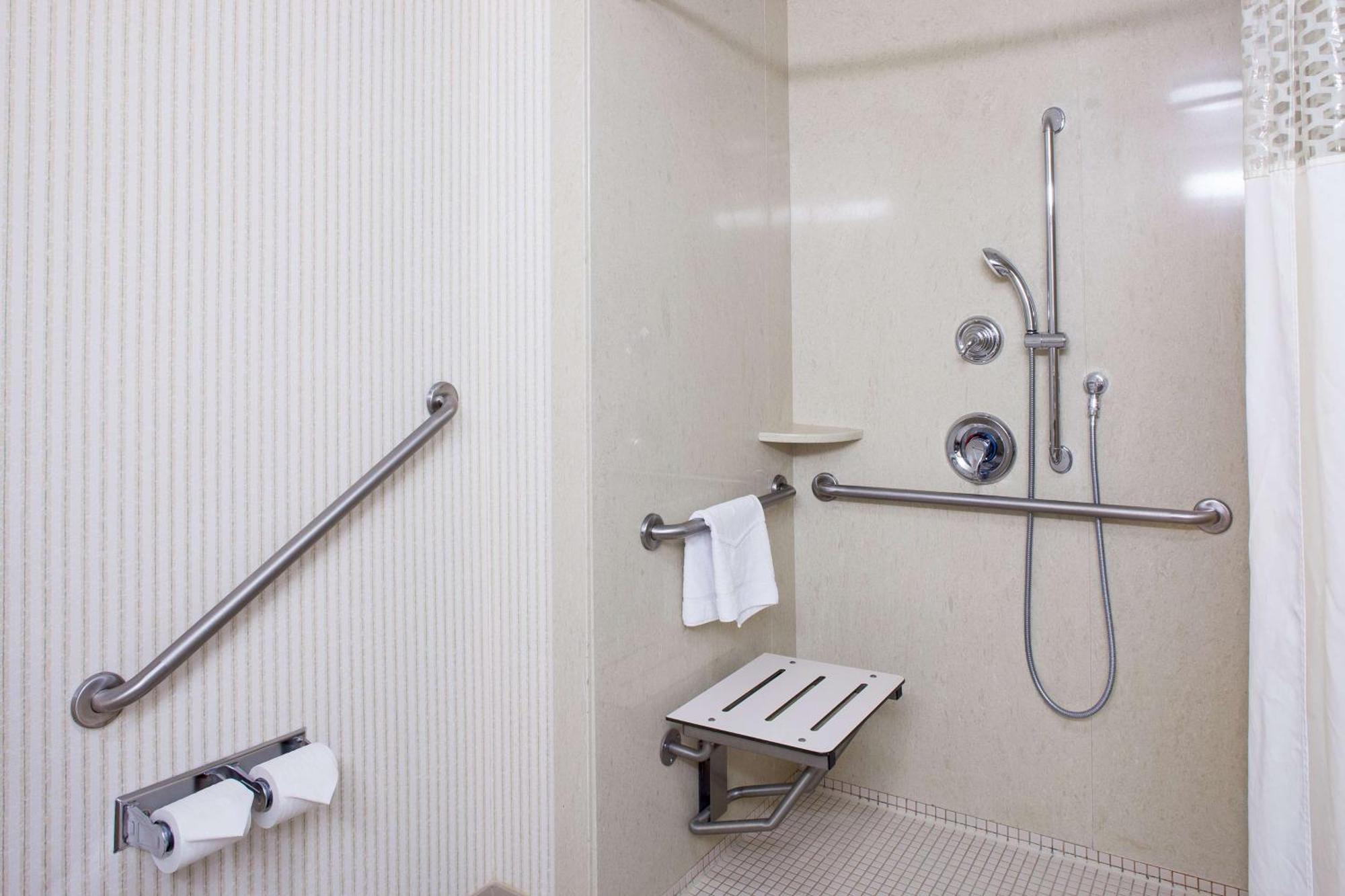 Hampton Inn & Suites By Hilton Toronto Airport Mississauga Pokoj fotografie