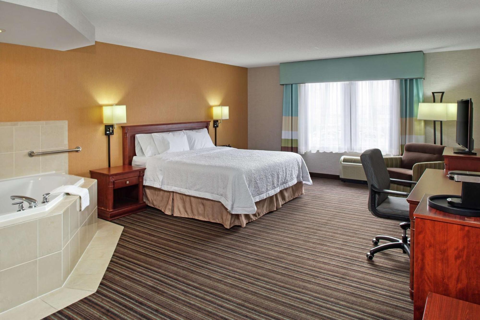 Hampton Inn & Suites By Hilton Toronto Airport Mississauga Exteriér fotografie